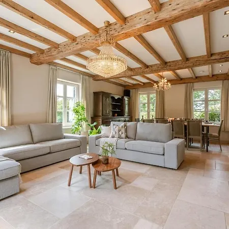 Hébergement de vacances Huswell - Authentic Serene Vacation Hideaway With Pond